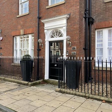 10 Bootham House - Luxury City Centre Apartment With Free Parking For One Car York Exterior foto